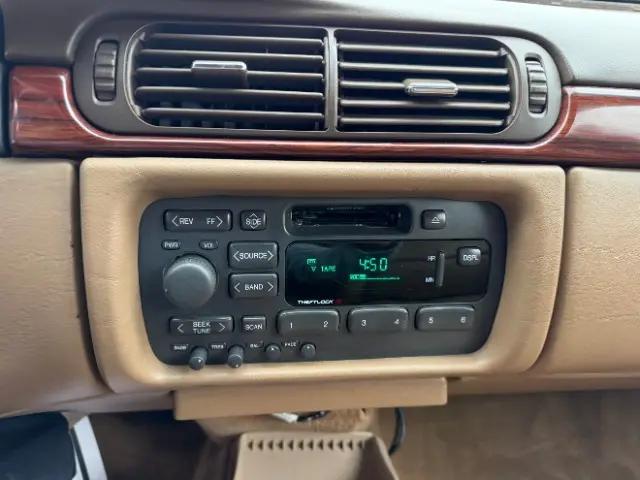 1998 Cadillac DeVille Standard