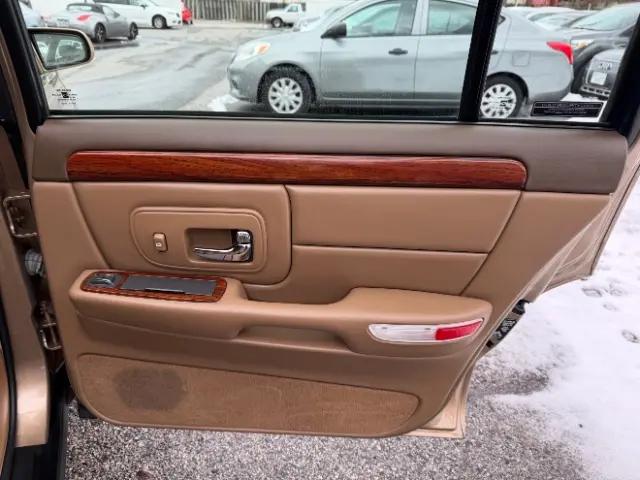 1998 Cadillac DeVille Standard