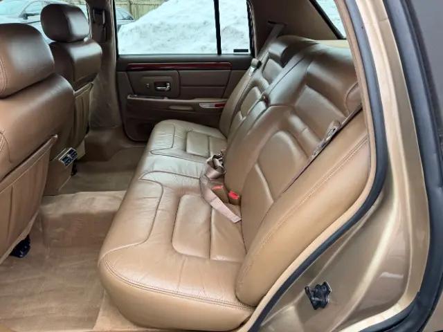 1998 Cadillac DeVille Standard