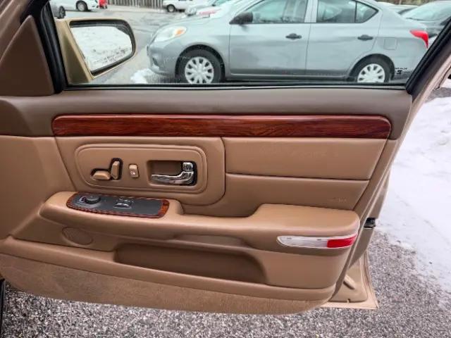 1998 Cadillac DeVille Standard