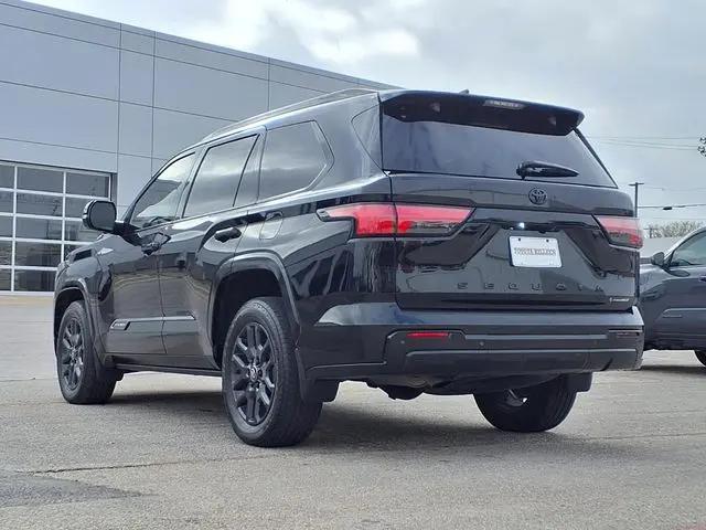 2025 Toyota Sequoia Platinum