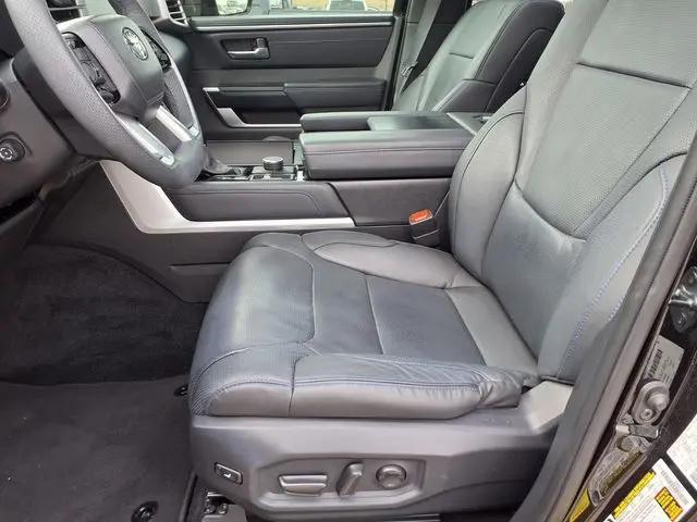 2025 Toyota Sequoia Platinum