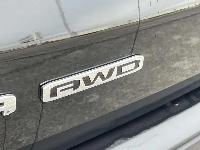2024 GMC Acadia AWD AT4