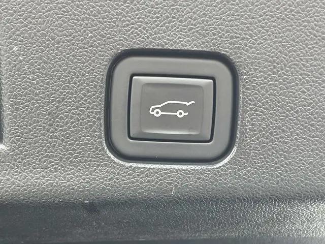 2024 GMC Acadia AWD AT4