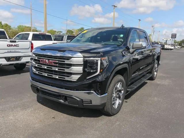 2026 GMC Sierra 1500 Crew Cab, Short Bed, SLE, 4WD