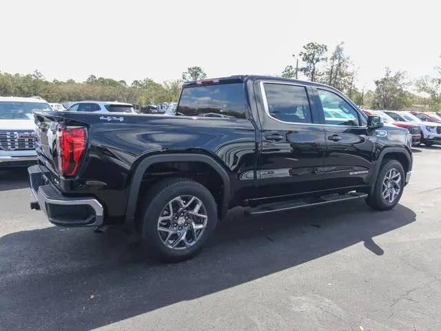 2026 GMC Sierra 1500 Crew Cab, Short Bed, SLE, 4WD