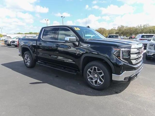 2026 GMC Sierra 1500 Crew Cab, Short Bed, SLE, 4WD