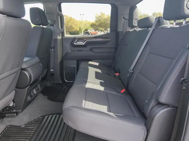2026 GMC Sierra 1500 Crew Cab, Short Bed, SLE, 4WD