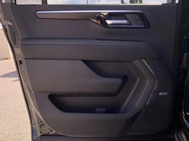 2026 Chevrolet Suburban Premier, RWD