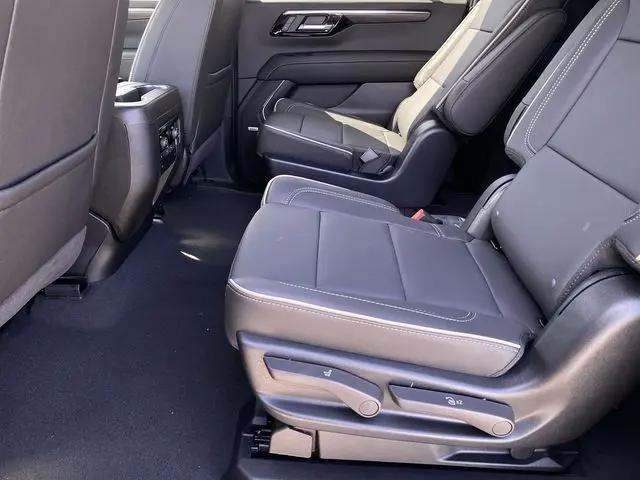 2026 Chevrolet Suburban Premier, RWD