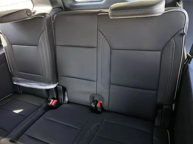 2026 Chevrolet Suburban Premier, RWD
