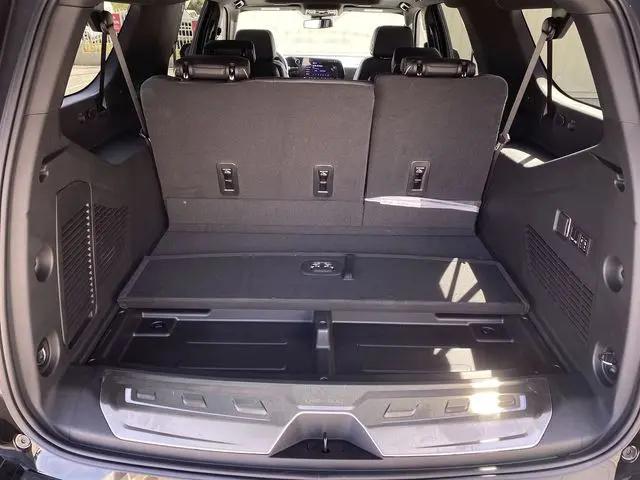 2026 Chevrolet Suburban Premier, RWD