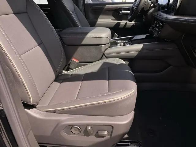 2026 Chevrolet Suburban Premier, RWD