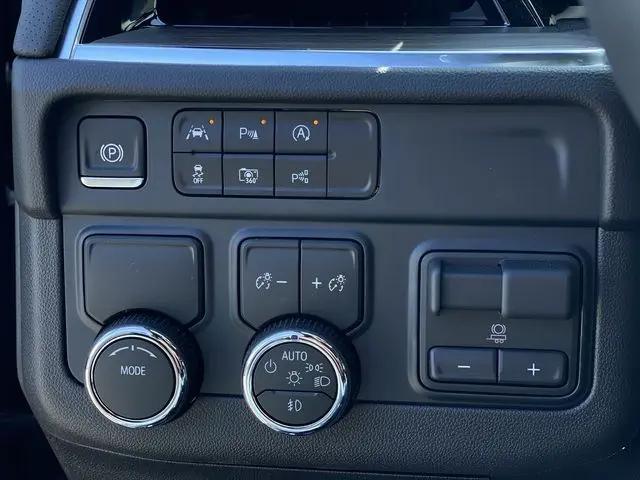 2026 Chevrolet Suburban Premier, RWD
