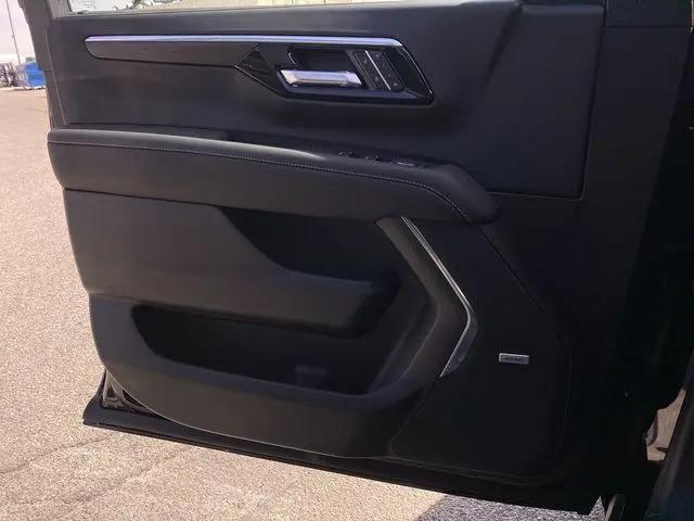 2026 Chevrolet Suburban Premier, RWD