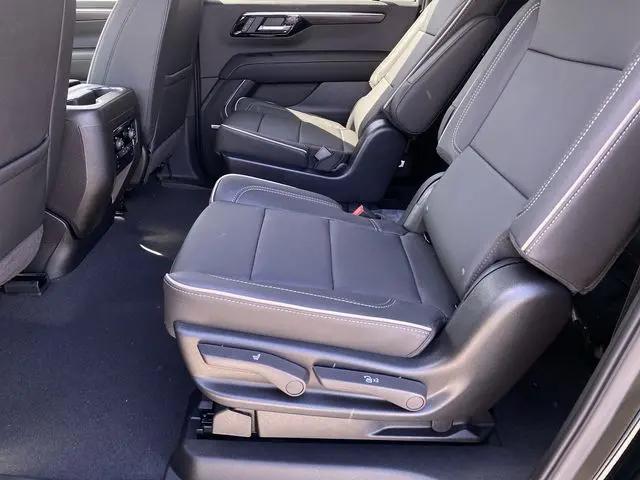 2026 Chevrolet Suburban Premier, RWD