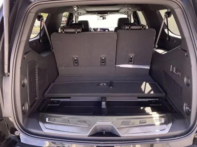 2026 Chevrolet Suburban Premier, RWD