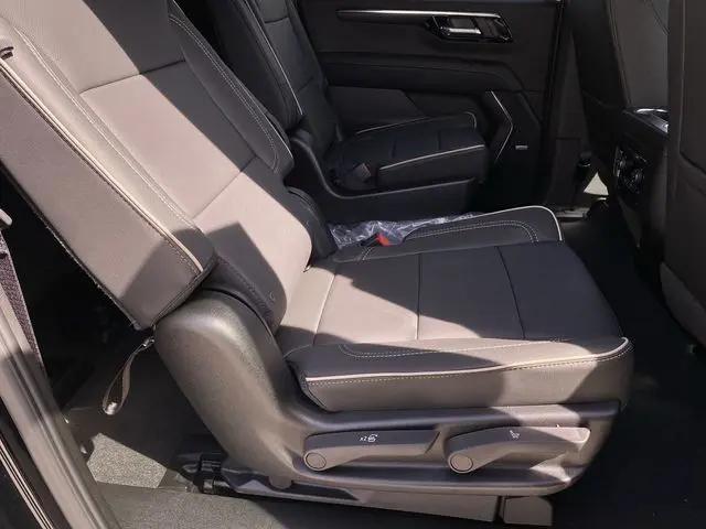 2026 Chevrolet Suburban Premier, RWD