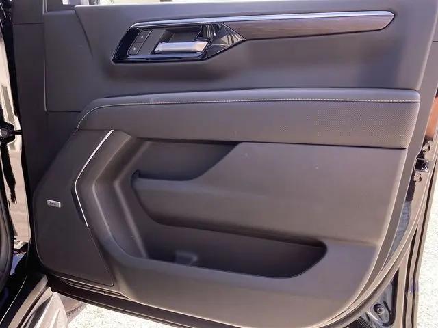 2026 Chevrolet Suburban Premier, RWD