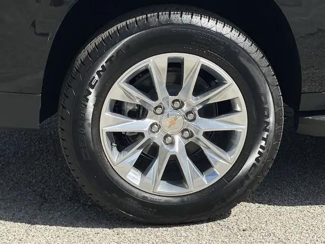 2026 Chevrolet Suburban Premier, RWD