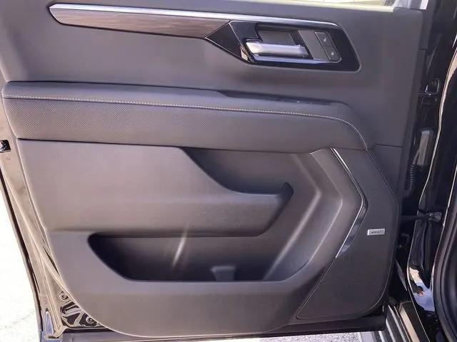 2026 Chevrolet Suburban Premier, RWD