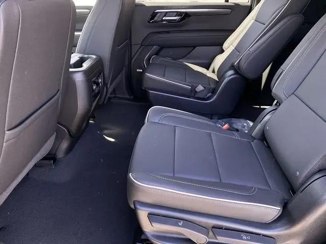 2026 Chevrolet Suburban Premier, RWD