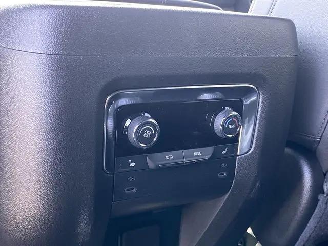 2026 Chevrolet Suburban Premier, RWD