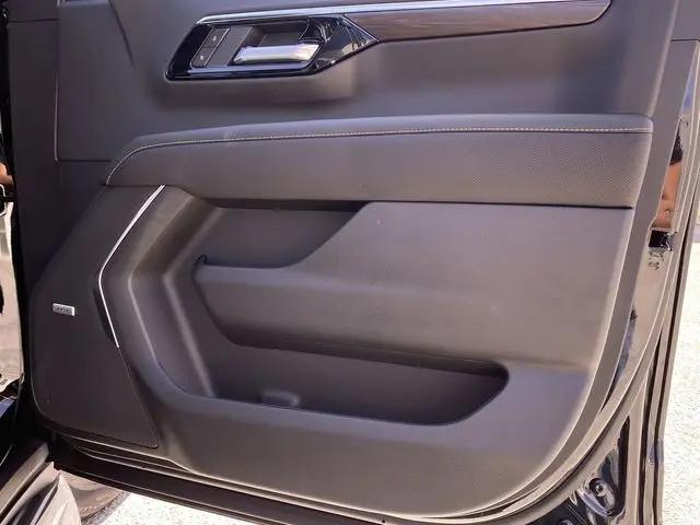 2026 Chevrolet Suburban Premier, RWD