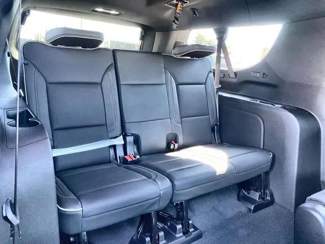 2026 Chevrolet Suburban Premier, RWD