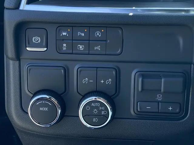 2026 Chevrolet Suburban Premier, RWD