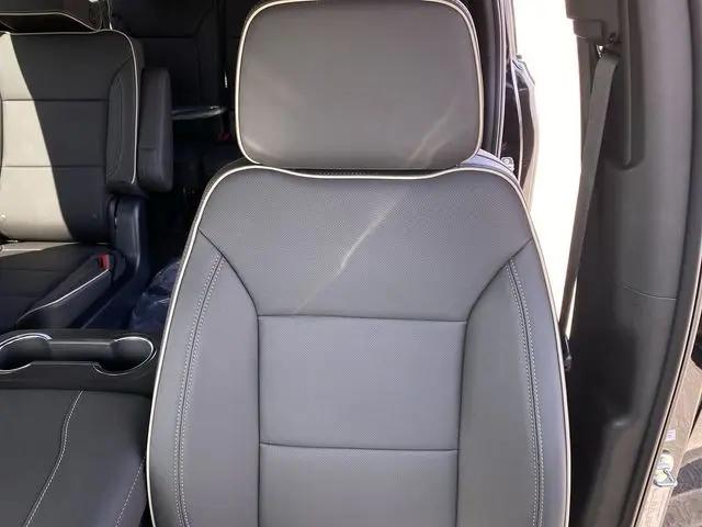 2026 Chevrolet Suburban Premier, RWD