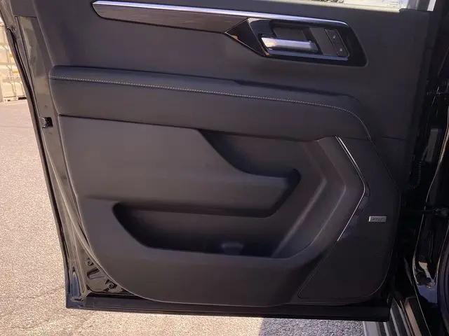 2026 Chevrolet Suburban Premier, RWD