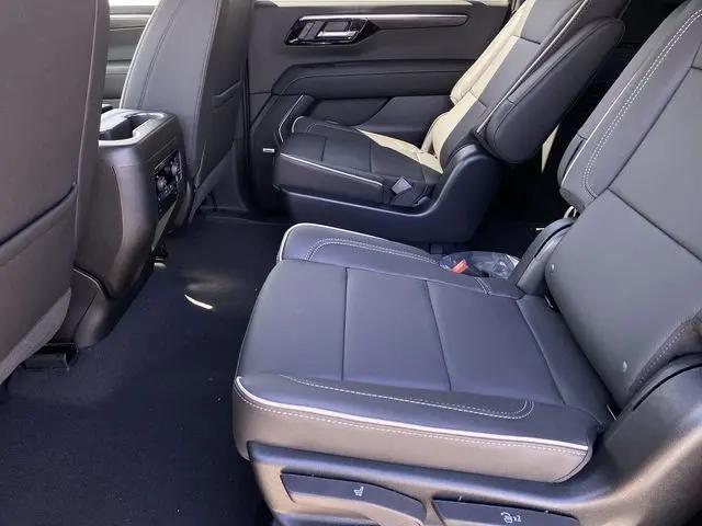 2026 Chevrolet Suburban Premier, RWD