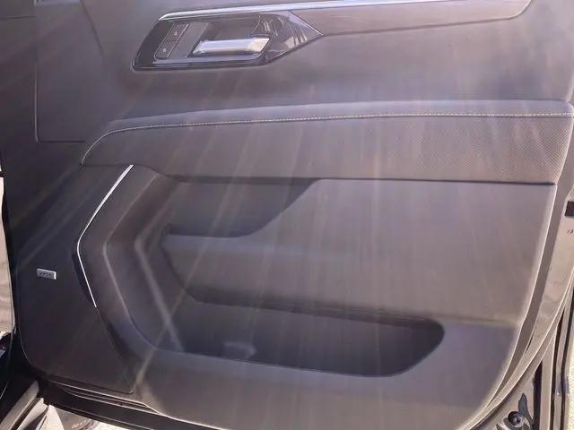 2026 Chevrolet Suburban Premier, RWD