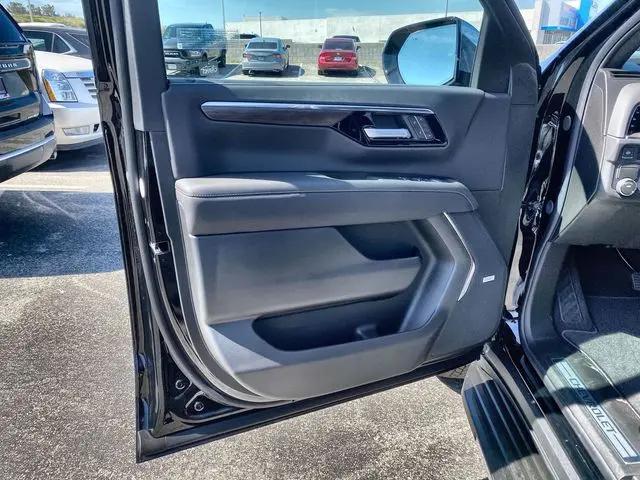 2026 Chevrolet Suburban Premier, RWD