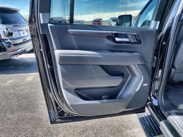 2026 Chevrolet Suburban Premier, RWD