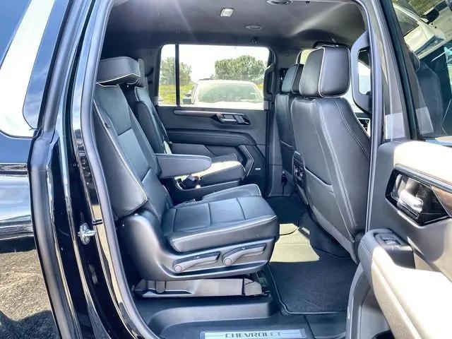 2026 Chevrolet Suburban Premier, RWD