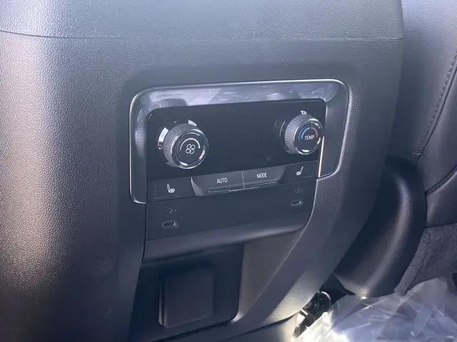 2026 Chevrolet Suburban Premier, RWD