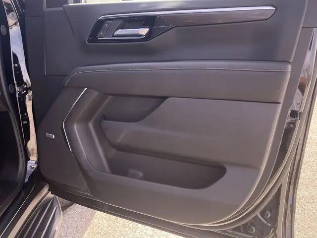 2026 Chevrolet Suburban Premier, RWD