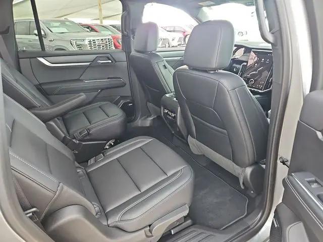 2026 GMC Acadia Elevation FWD