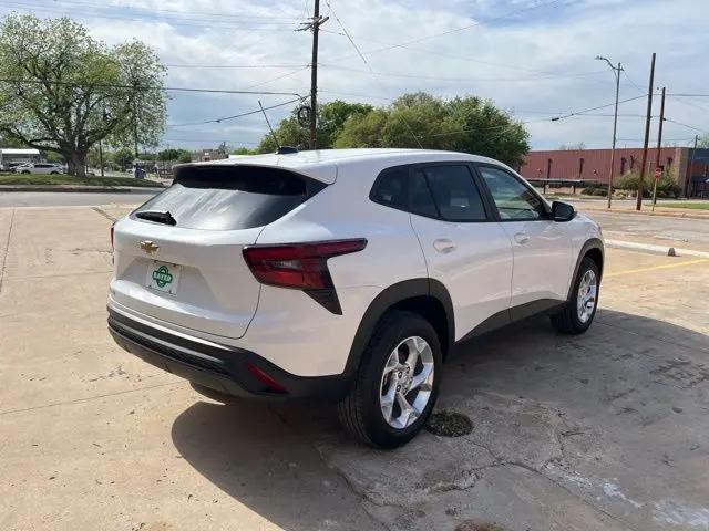 2026 Chevrolet Trax FWD LS