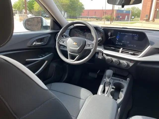 2026 Chevrolet Trax FWD LS