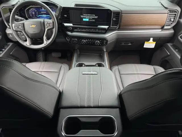 2026 Chevrolet Silverado 3500HD Crew Cab, Long Bed, High Country Dual Rear Wheel, RWD
