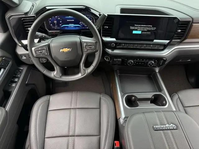 2026 Chevrolet Silverado 3500HD Crew Cab, Long Bed, High Country Dual Rear Wheel, RWD