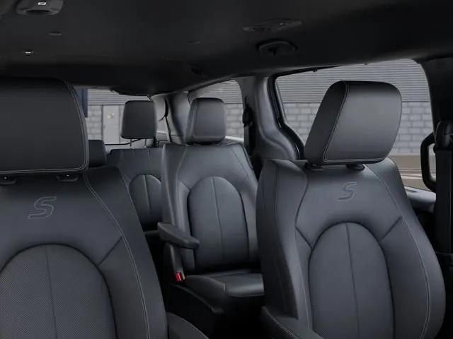 2026 Chrysler Pacifica Select AWD