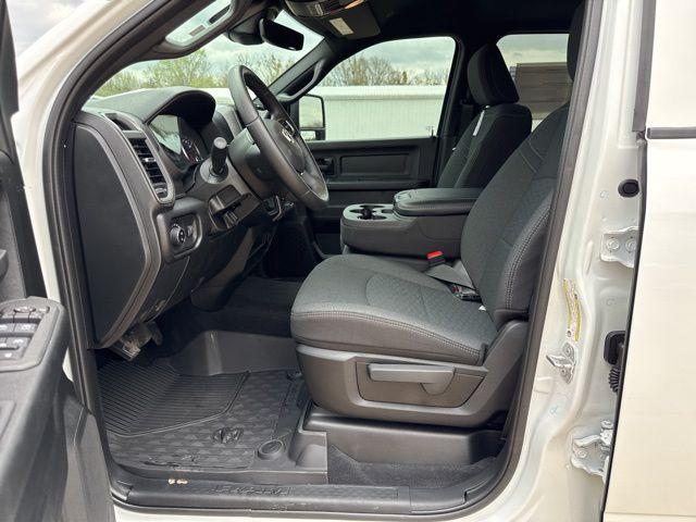 2026 Ram 3500 Tradesman Crew Cab 4x4 8' Box