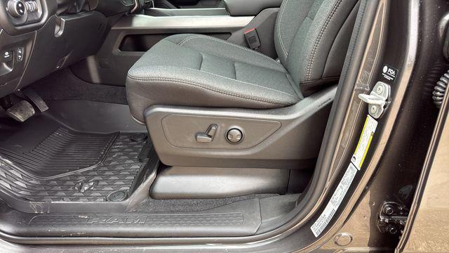 2026 Ram 1500 Lone Star Crew Cab 4x4 5'7" Box