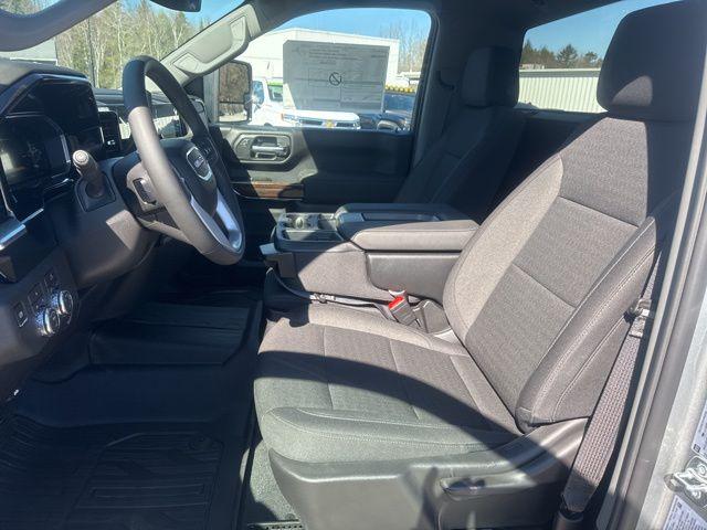 2026 GMC Sierra 2500HD Regular Cab, Long Bed, SLE, 4WD