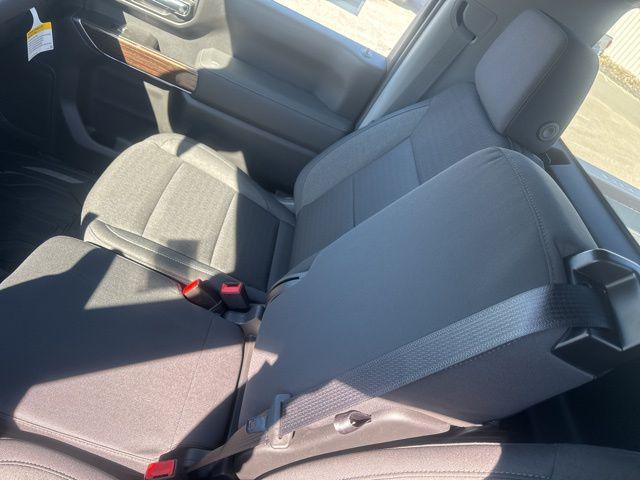 2026 GMC Sierra 2500HD Regular Cab, Long Bed, SLE, 4WD