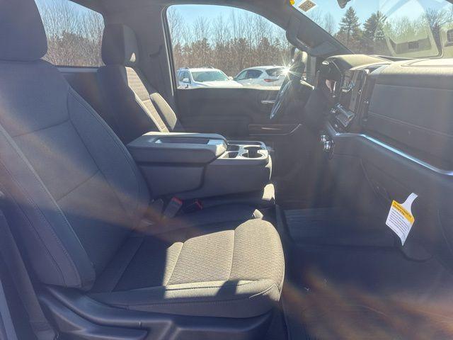 2026 GMC Sierra 2500HD Regular Cab, Long Bed, SLE, 4WD